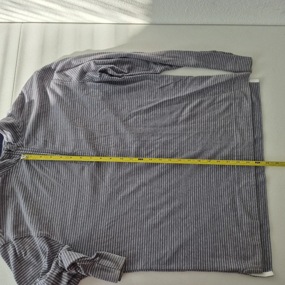 Johnnie O Pullover Mens Medium Light‎ Gray Striped JMKO 2140 Hangin Out Sweater - Picture 9 of 10